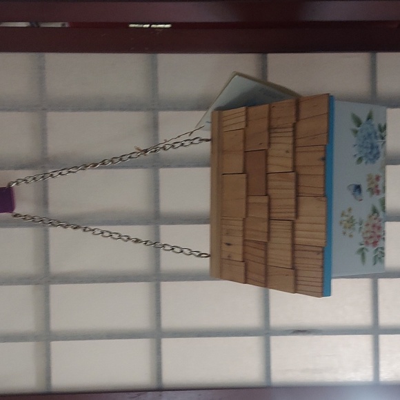 Home Bazzar Floral Butterfly Wooden shingled Handpainted Birdhouse New - Picture 5 of 16